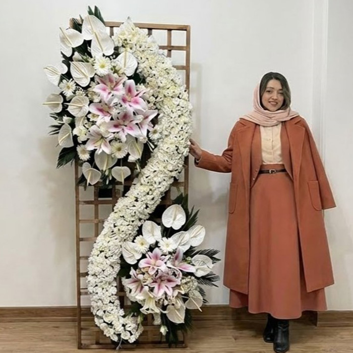 تصویر تاج گل شبکه‌ای کد 166 